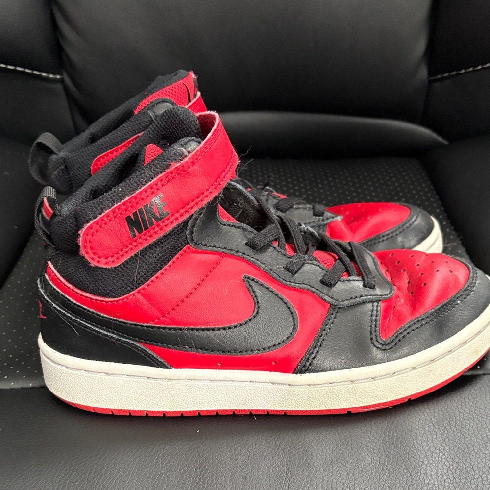 Nike Kids Black and Red Sneakers